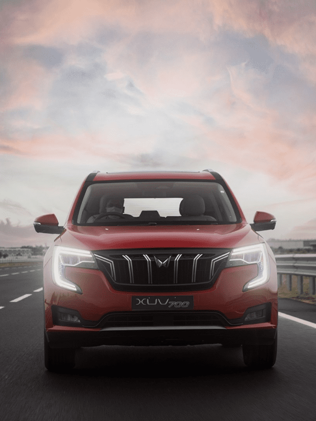 Mahindra XUV700 Blaze Edition